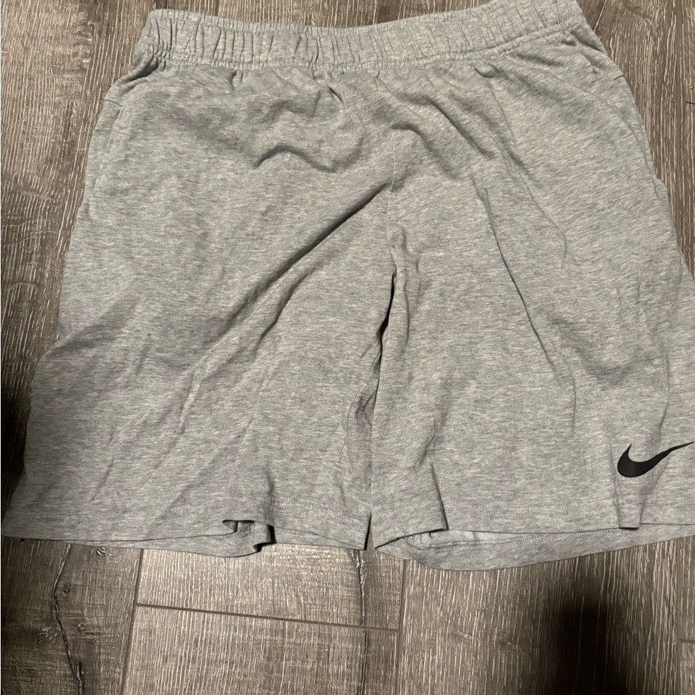 Nike drifit shorts M